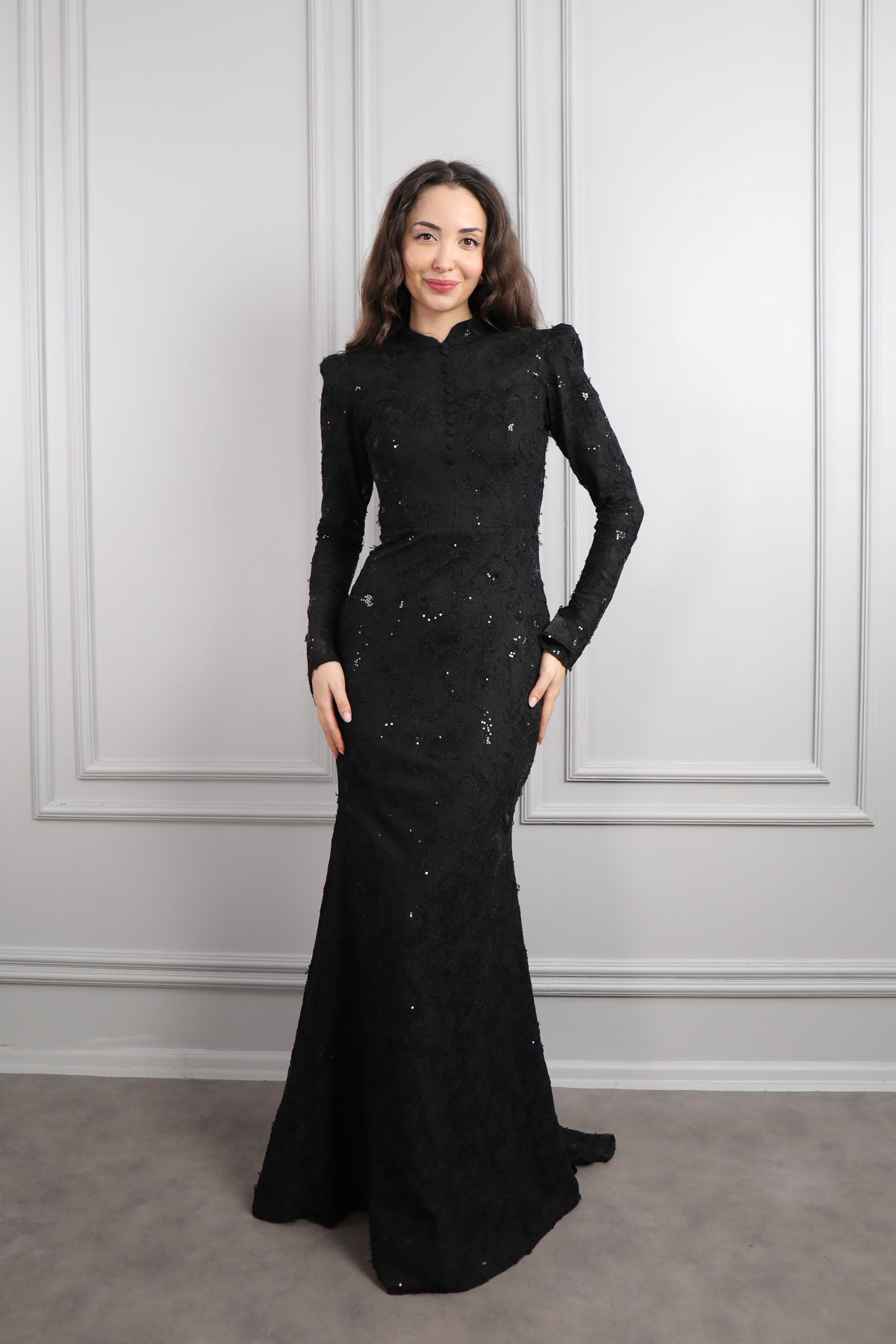 فستان سهرة خناقي بتفصيل كورسيه وتطريزات ترتر -اسود