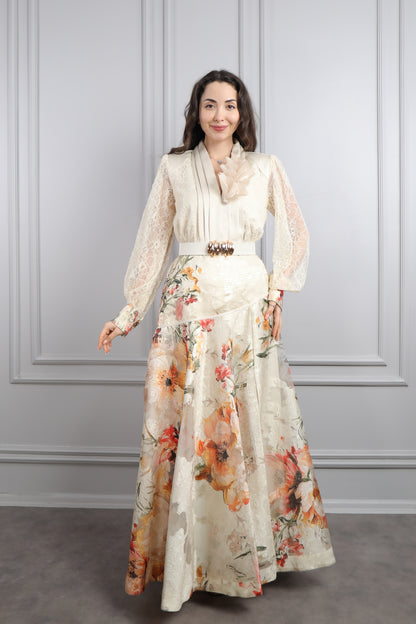 فستان باكمام دانتيل شفافة وتفاصيل لامعة بنقشات زهور مع حزام عالخصر -بيج