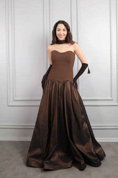 فستان سترابلس باكسسوار وشاح وقفازات -بني