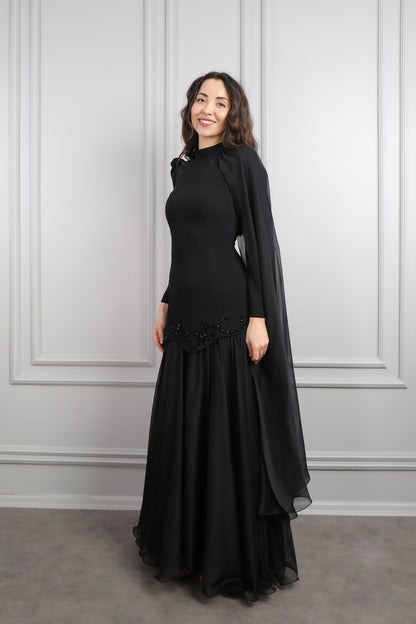 فستان للمحجبات بتطريزات خرزية وتصميم كايب من الكتف -اسود