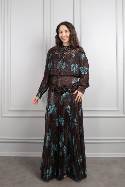 فستان شيفون بتفاصيل مخملية وتكسيرات باكمام واسعة مقاس كبير -تركوازي