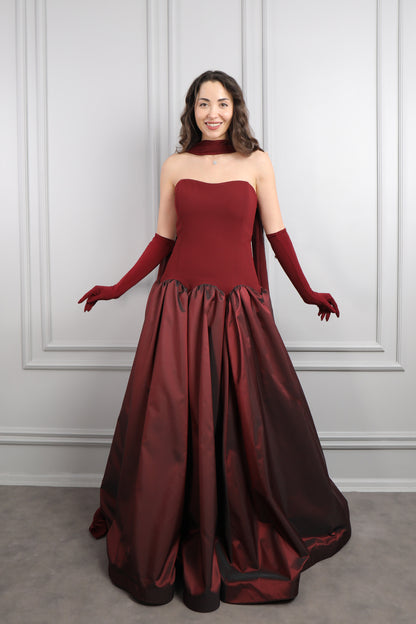 فستان سترابلس باكسسوار وشاح وقفازات -عودي